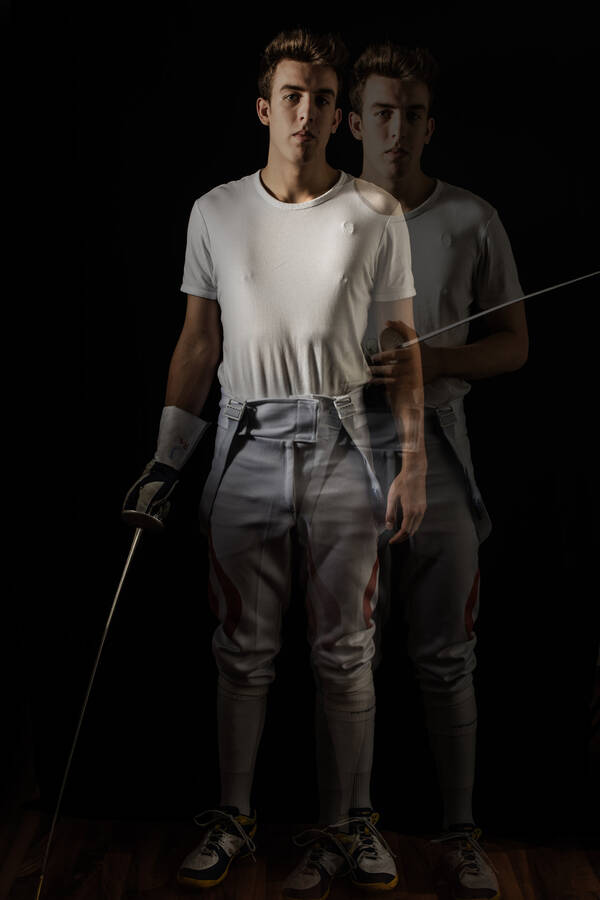 Doppelbelichtung eines Sportfechters.