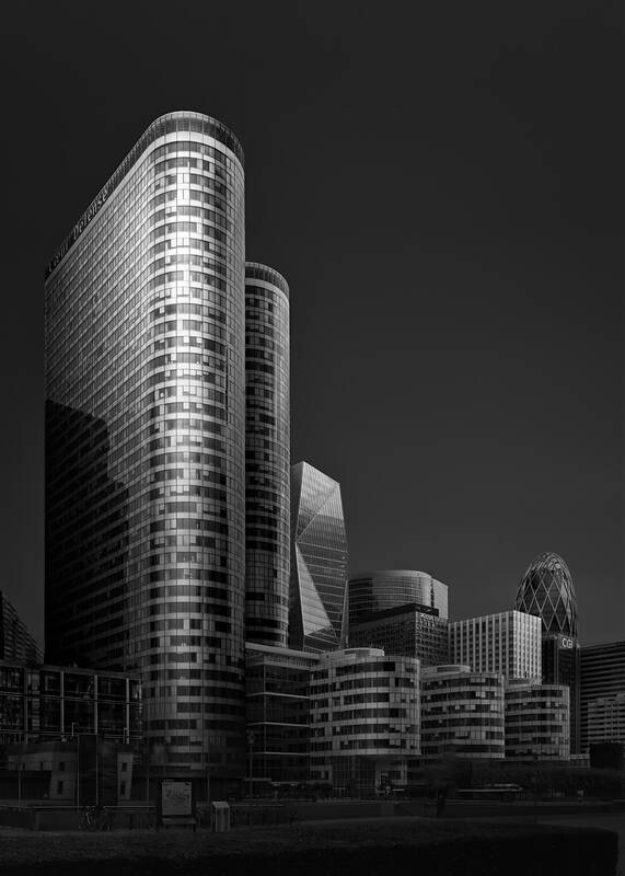 La Defense, Paris. Schwarz-Weiß.