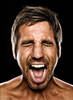 CloseUp-Portrait eines schreienden Mannes.